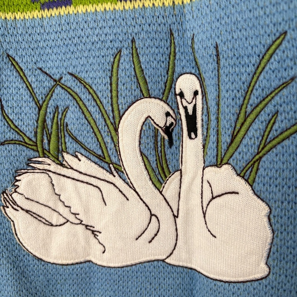 House of Sunny Swan Lake knit vest - Picture 8 of 8